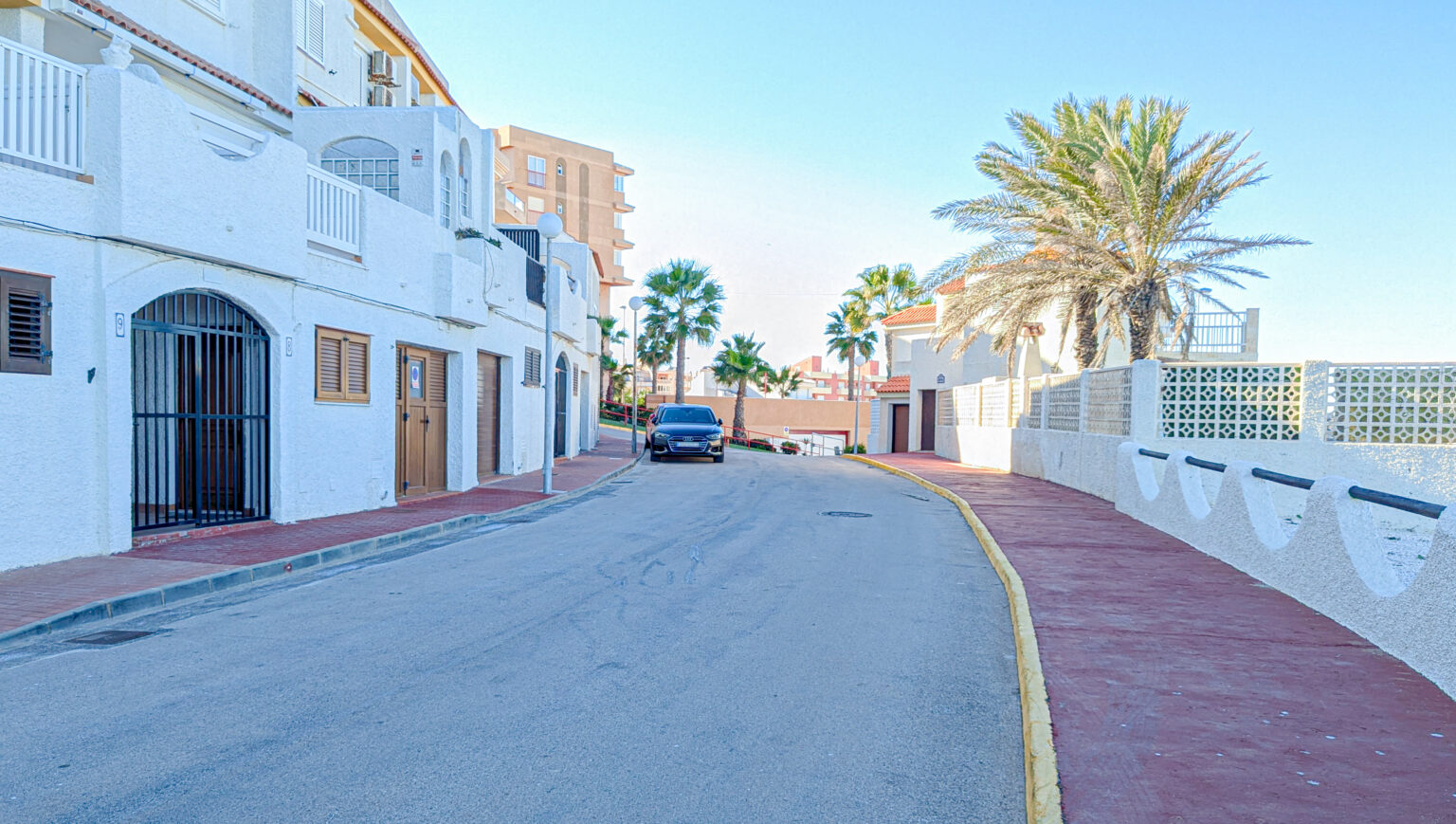 10-Fachada y Recorrido (3)